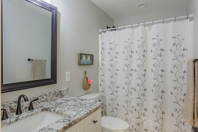 8870 Silver Maple Dr, Ooltewah, TN 37363 - full bathroom featuring toilet, vanity, and a shower with curtain