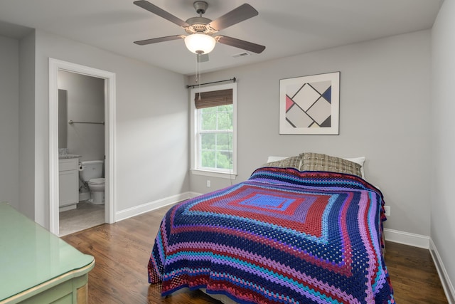 1676 Westover Ln, Chattanooga, TN 37405 - bedroom featuring wood finished floors, baseboards, connected bathroom, and a ceiling fan