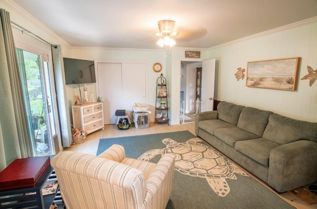 4022 Belvoir Pines Dr, Chattanooga, TN 37412 - living area with crown molding, wood finished floors, and a ceiling fan