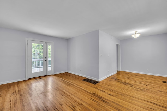 1427 Elm St, Chattanooga, TN 37415 - spare room with baseboards and wood finished floors