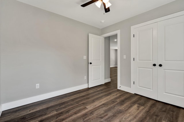 6009 Arlena Cir, Chattanooga, TN 37421 - unfurnished bedroom featuring dark wood finished floors, baseboards, a closet, and ceiling fan