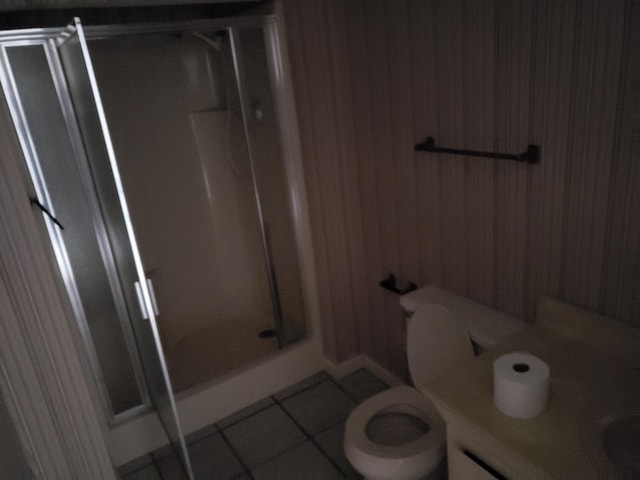 105 Stanfield Rd, Lafayette, GA 30728 - full bathroom featuring tile patterned floors, a stall shower, toilet, and vanity