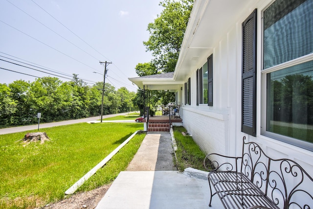 717 W James St, Rossville, GA 30741 - view of green lawn