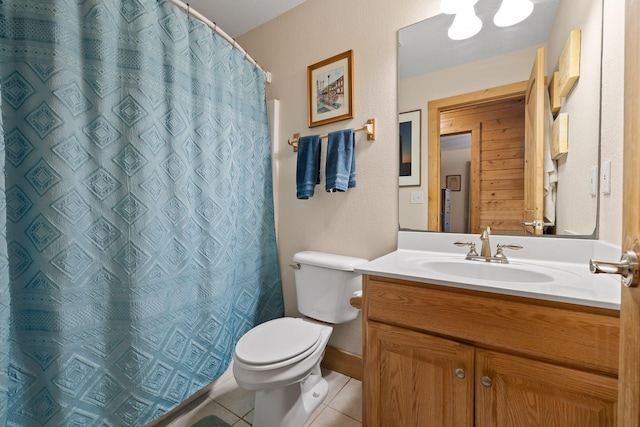 292 Log Cabin Ln Unit 14, Dunlap, TN 37327 - full bathroom featuring tile patterned floors, toilet, vanity, and curtained shower