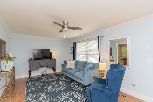3613 Altamira Dr, Chattanooga, TN 37412 - living area featuring crown molding, a ceiling fan, and wood finished floors