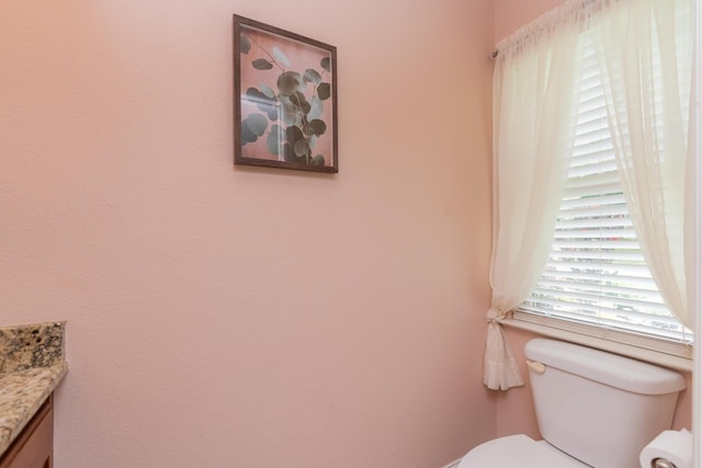 3613 Altamira Dr, Chattanooga, TN 37412 - half bath with toilet and vanity