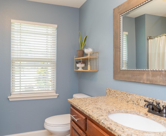 3613 Altamira Dr, Chattanooga, TN 37412 - full bathroom with vanity and a shower with shower curtain