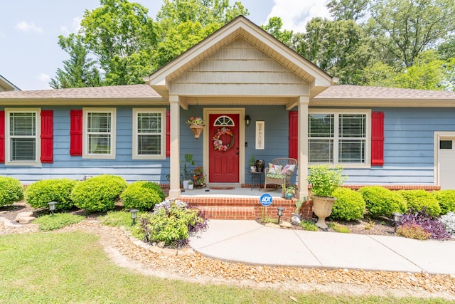 3613 Altamira Dr, Chattanooga, TN 37412 - bungalow-style home featuring a porch