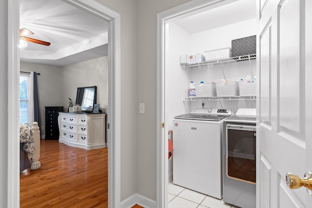 102 Water Mill Trce, Ringgold, GA 30736 - laundry area with washing machine and clothes dryer, light wood finished floors, and a ceiling fan