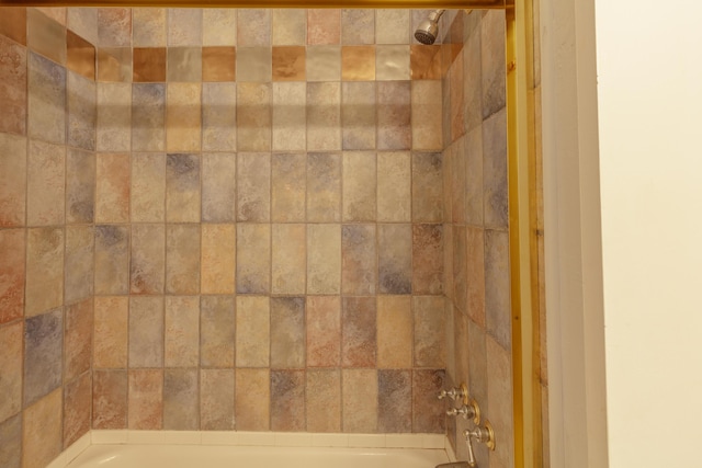1625 Lisa Lynn Dr, Hixson, TN 37343 - bathroom with bathing tub / shower combination
