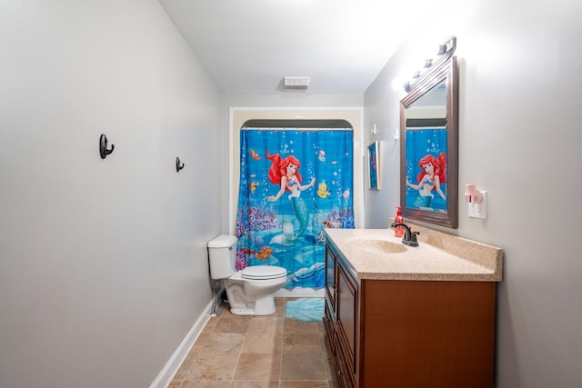 300 Bronco Rd, Lafayette, GA 30728 - bathroom featuring vanity, toilet, baseboards, and a shower with shower curtain