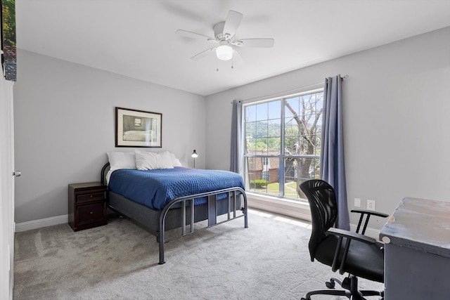 900 Mountain Creek Rd Unit P234, Chattanooga, TN 37405 - bedroom with light carpet, a desk, baseboards, and ceiling fan