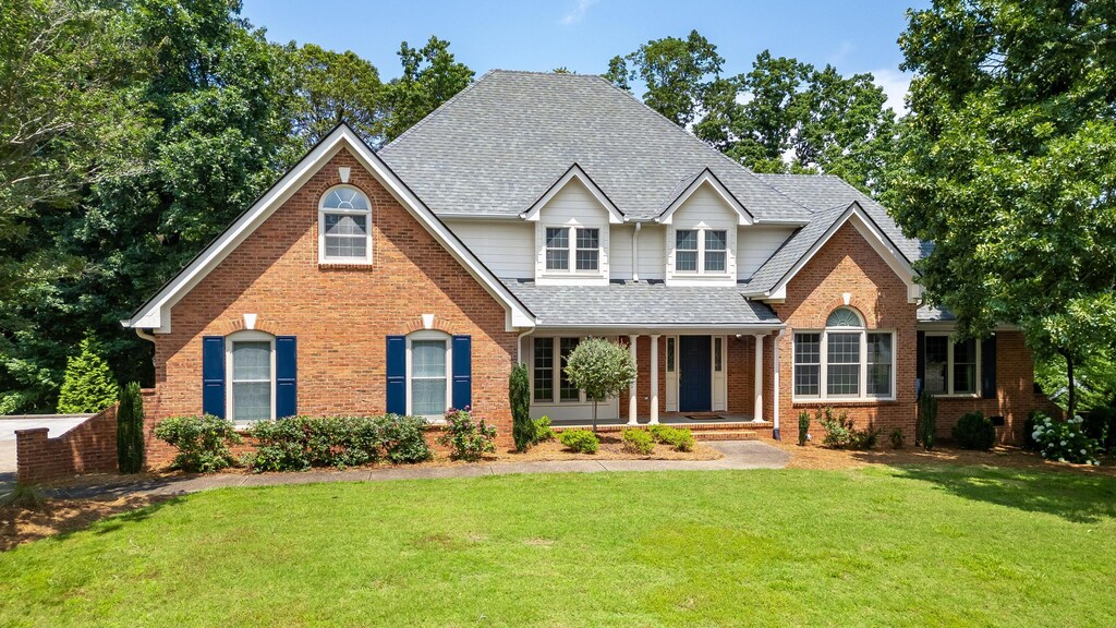 2016 Riverwood Dr, Hixson, TN 37343 - photo 1