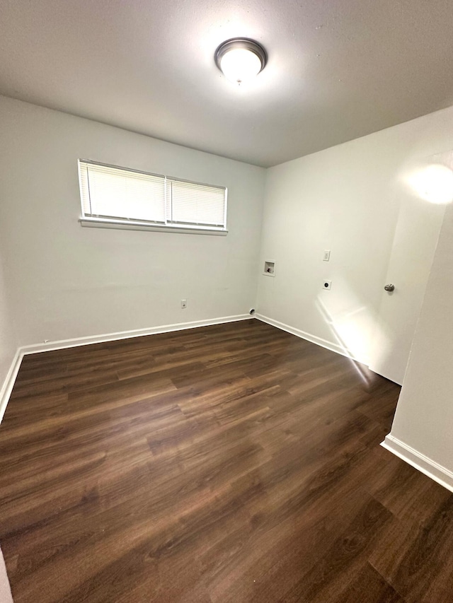 2011 Milne St, Chattanooga, TN 37406 - unfurnished room featuring baseboards and dark wood finished floors