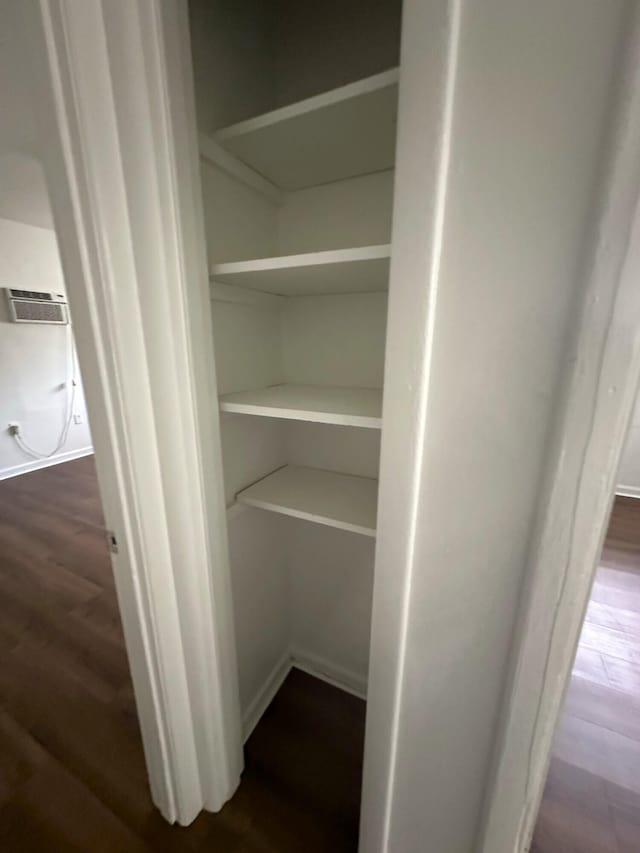 2011 Milne St, Chattanooga, TN 37406 - view of closet