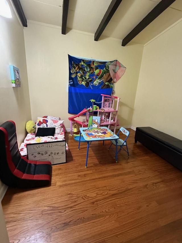 4509 Dumac Rd, Chattanooga, TN 37416 - living area with wood finished floors