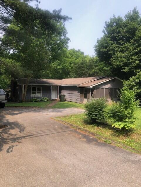 445 Timberlinks Dr, Signal Mountain, TN 37377 - view of front of house with asphalt driveway