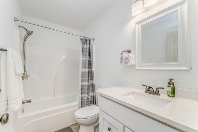 2091 Hummingbird Dr, Dalton, GA 30721 - bathroom with vanity and shower / tub combo