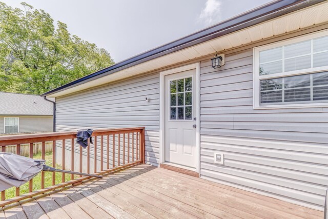 2091 Hummingbird Dr, Dalton, GA 30721 - view of deck