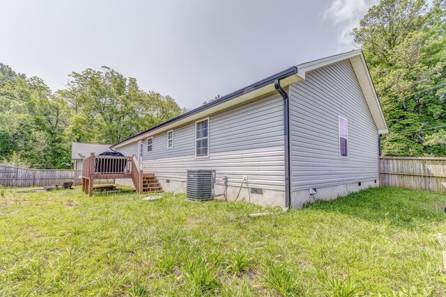 2091 Hummingbird Dr, Dalton, GA 30721 - back of house with crawl space and a wooden deck