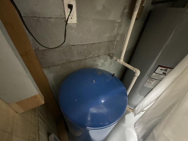 690 Ditch Gap Rd, Whitwell, TN 37397 - detailed view of water heater