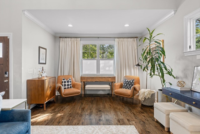 410 Stringer St, Chattanooga, TN 37405 - living area featuring ornamental molding, wood finished floors, and recessed lighting