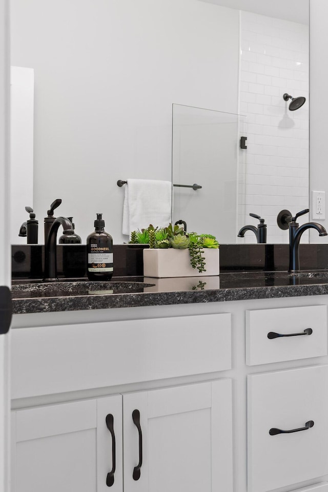 1091 Kinsey Dr, Chattanooga, TN 37421 - bathroom with vanity and tiled shower