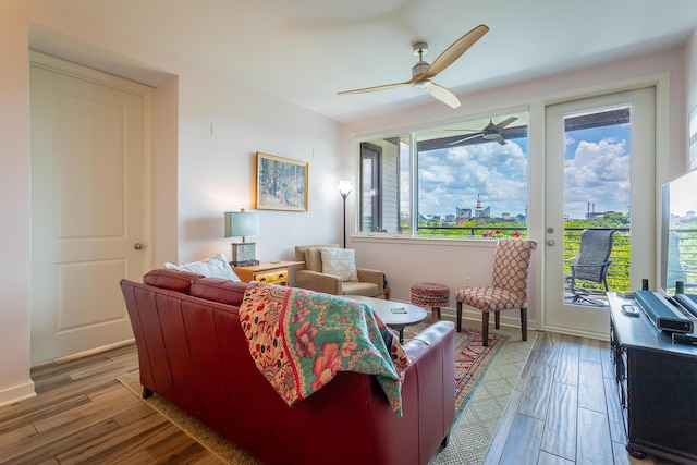 200 Manufacturers Rd Apt 507, Chattanooga, TN 37405 - living room featuring ceiling fan, plenty of natural light, and wood finished floors
