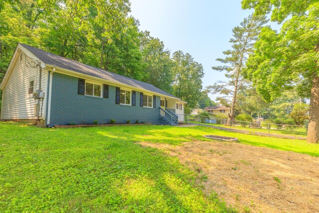 1806 Dallas Lake Rd, Soddy Daisy, TN 37379 - view of side of home featuring brick siding