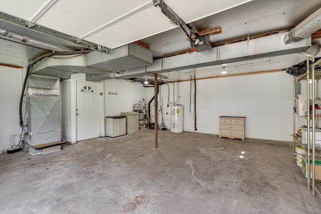 1373 Meadowood Dr, Hixson, TN 37343 - below grade area featuring water heater and heating unit
