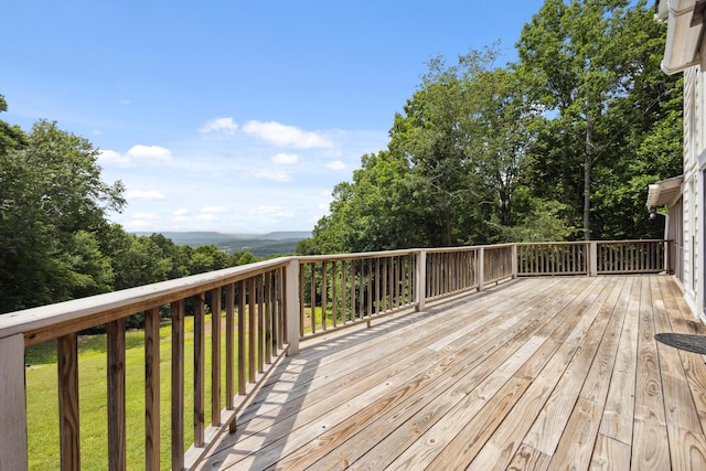 310 Bluffs Rd N, South Pittsburg, TN 37380 - wooden terrace featuring a yard