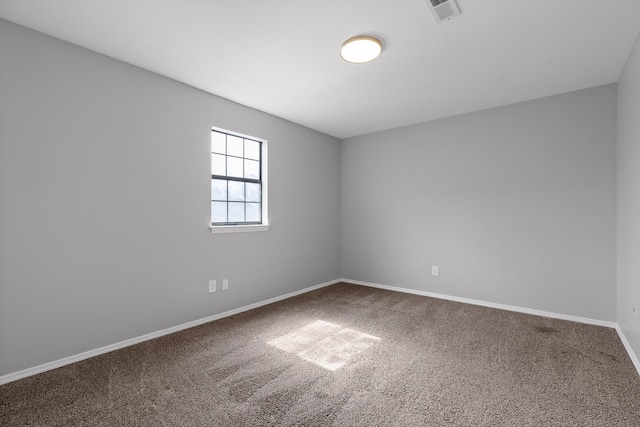 32 S Germantown Rd, Chattanooga, TN 37411 - unfurnished room with carpet floors and baseboards