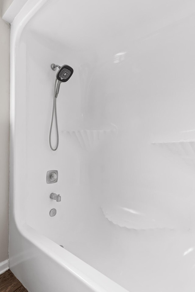 32 S Germantown Rd, Chattanooga, TN 37411 - bathroom view of bathtub / shower combination
