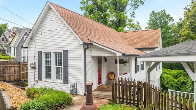 602 Oliver St, Chattanooga, TN 37405 - view of front of home featuring a shingled roof