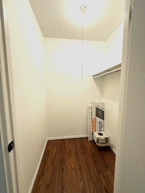 900 Mountain Creek Rd Unit V 478, Chattanooga, TN 37405 - laundry area with dark wood-style floors and baseboards