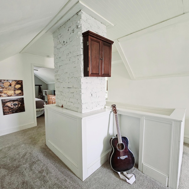 503 S Lovell Ave, Chattanooga, TN 37412 - bonus room with light carpet and lofted ceiling