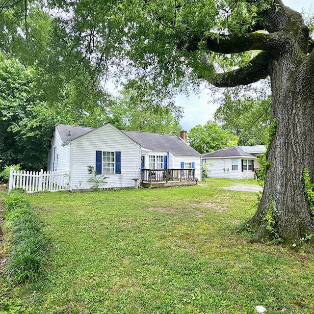 1610 Castleberry Ave, Chattanooga, TN 37412 - back of house featuring a deck and a chimney