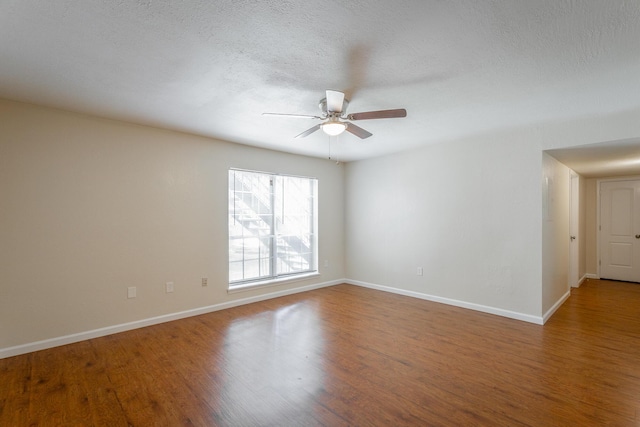 900 Mountain Creek Rd Unit Q263, Chattanooga, TN 37405 - unfurnished room featuring a ceiling fan, wood finished floors, and a textured ceiling