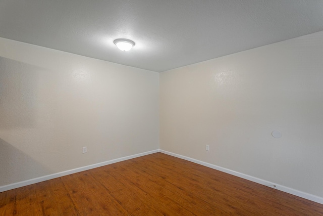 900 Mountain Creek Rd Unit Q263, Chattanooga, TN 37405 - spare room with wood finished floors