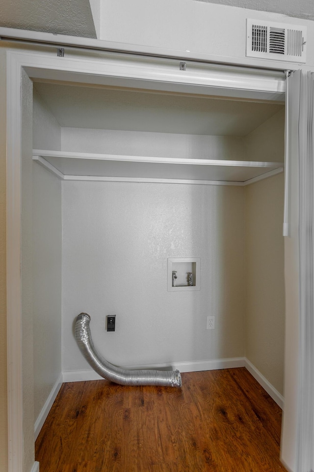 900 Mountain Creek Rd Unit Q263, Chattanooga, TN 37405 - laundry area with hookup for a washing machine and wood finished floors
