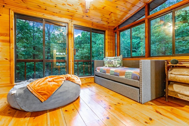 879 Amy Creek Cir, Ellijay, GA 30540 - sunroom / solarium featuring vaulted ceiling