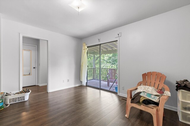 1433 Stratton Place Dr, Chattanooga, TN 37421 - living area with wood finished floors and baseboards