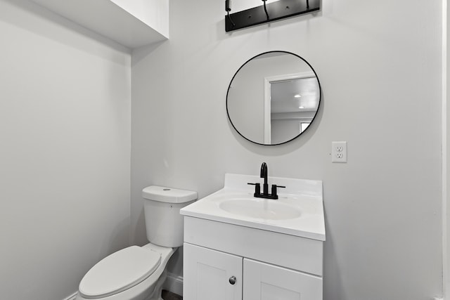 2001 Vine St, Chattanooga, TN 37404 - half bath with vanity and toilet