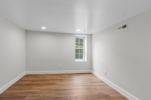 2001 Vine St, Chattanooga, TN 37404 - empty room with wood finished floors and recessed lighting