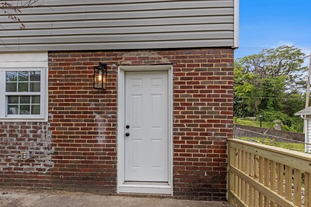 2001 Vine St, Chattanooga, TN 37404 - doorway to property featuring brick siding