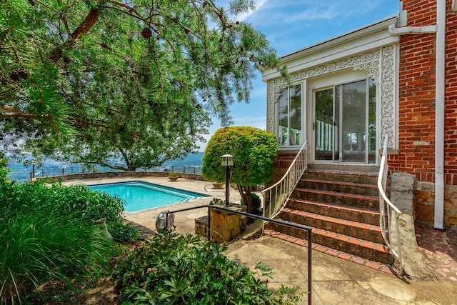 208 S Palisades Dr, Signal Mountain, TN 37377 - view of swimming pool featuring entry steps and a patio area