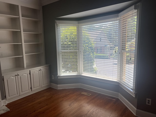 802 Signal Mountain Blvd Unit 121, Signal Mountain, TN 37377 - unfurnished dining area with dark wood finished floors and baseboards