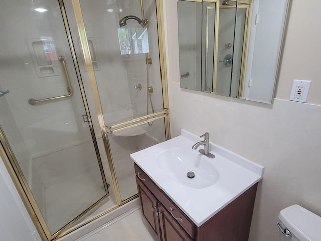 305 Barbara Cir, Chattanooga, TN 37411 - bathroom with a shower stall and vanity