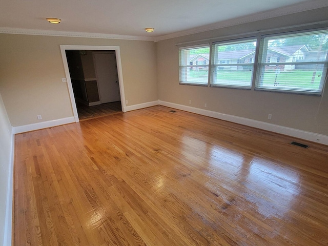 305 Barbara Cir, Chattanooga, TN 37411 - spare room with crown molding and light wood finished floors
