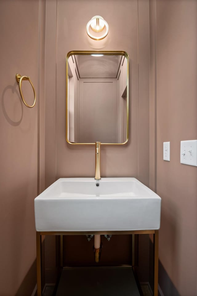 4206 Oakland Ter N, Red Bank, TN 37415 - bathroom with a sink